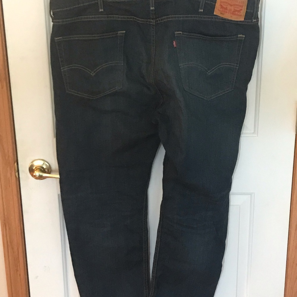 Levi’s 502 men’s jeans, 44W 30L